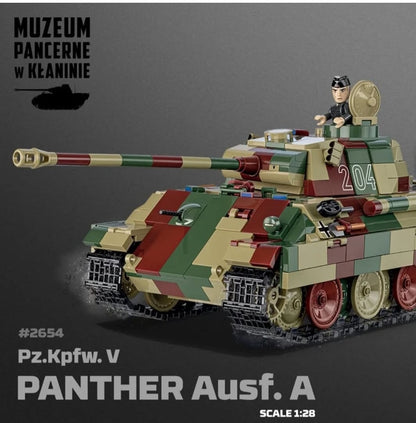 Pz.Kpfw. V Panther Ausf. A brick tank model- COBI 2654 - 1150 bricks